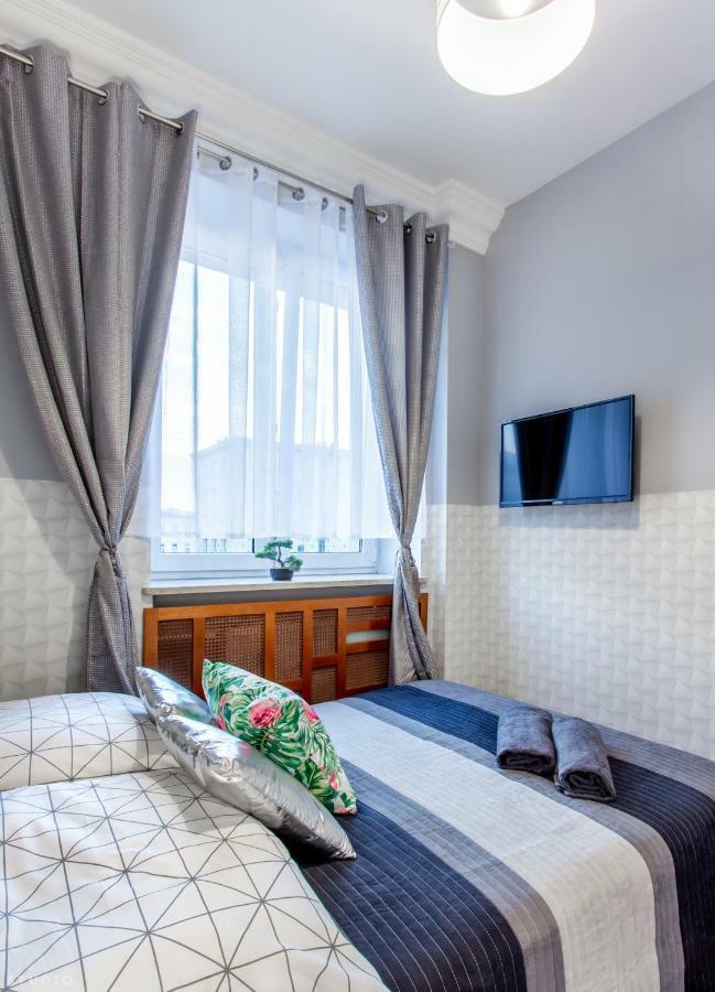 *Clicktheflat* Wilcza 33 Street Apart Rooms In The City Center ワルシャワ エクステリア 写真